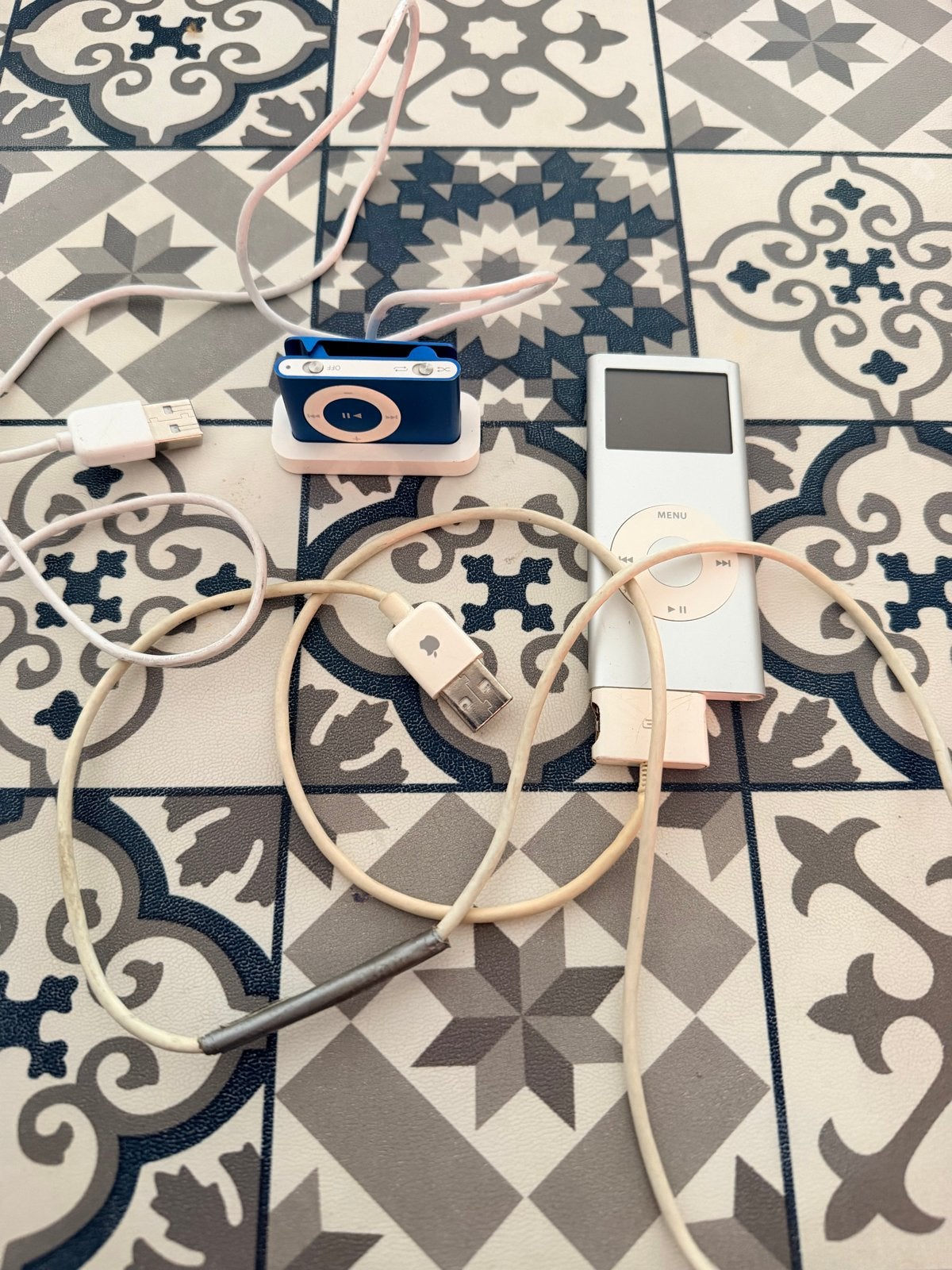 iPod Classic en iPod Shuffle - Voor de verzamelaar, Ophalen, Gebruikt, Classic, Minder dan 2 GB