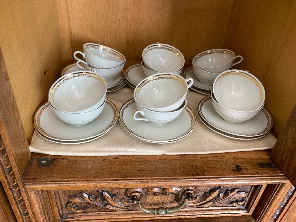 Oud compleet servies porselein BAVARIA jaren 50, gouden rand, Ophalen of Verzenden