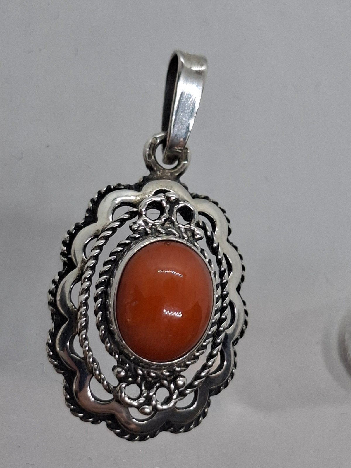 Zilveren Vintage Hanger met Bloedkoraal - Gekeurd 835, Overige voorstellingen, Oranje, Ophalen of Verzenden, Met edelsteen