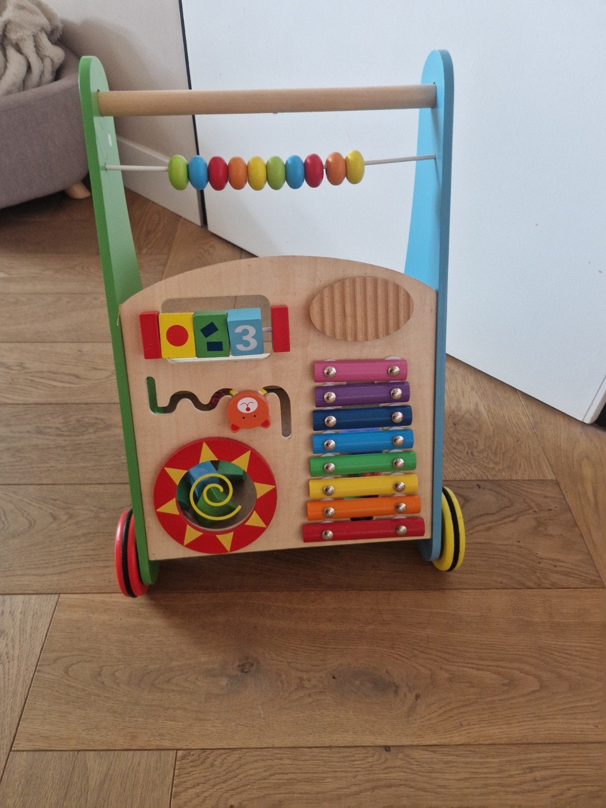 Houten loopwagen met activiteitenpaneel en xylofoon, Ophalen of Verzenden, Gebruikt, Overige typen