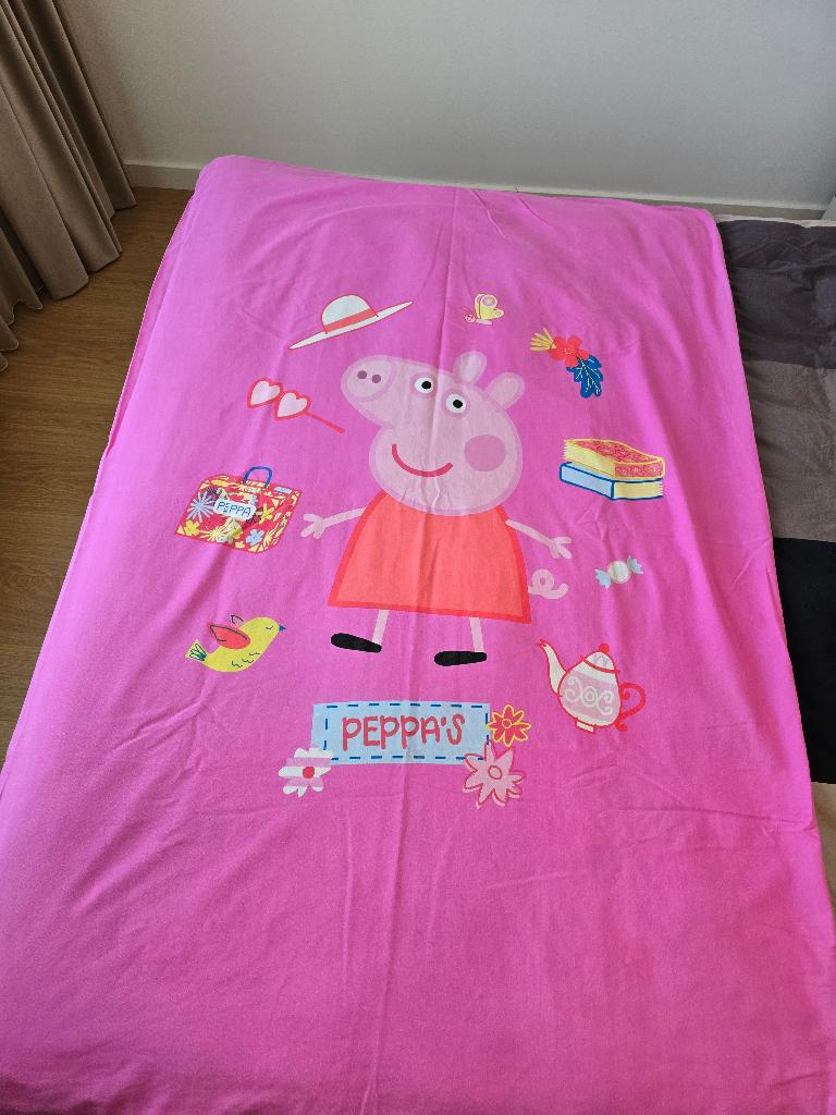 Kinderdekbed Peppa Pig, Gebruikt, Jongetje of Meisje, Dekbedovertrek, Ophalen of Verzenden