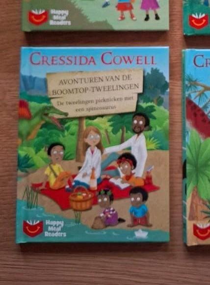 Boekje 7 Avonturen van de Boomtop-tweelingen Cressida Cowell, Boeken, Gelezen, Fictie algemeen, Ophalen of Verzenden, Cressida Cowell