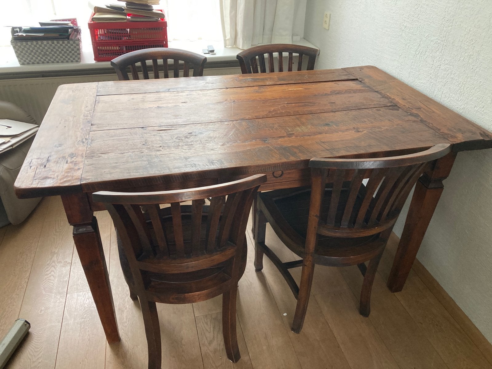 Tafel met 4 stoelen en dressoir - Vandaag ophalen!, Huis en Inrichting, Complete inboedels, Ophalen of Verzenden