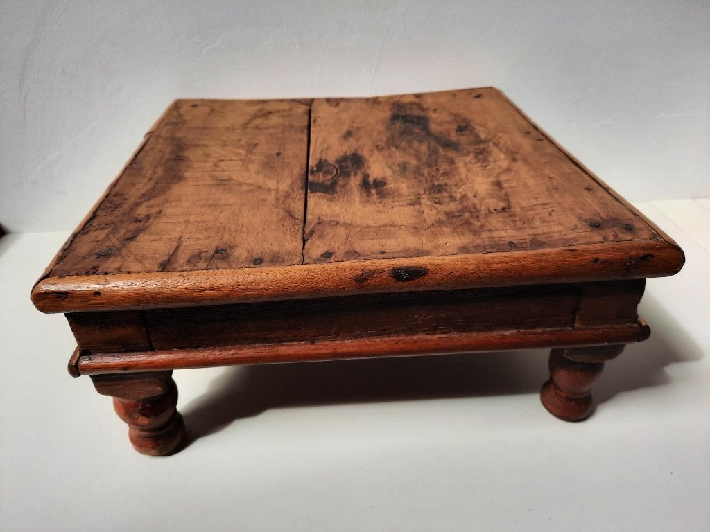 Vintage Bajot offertafeltje India hout korte ronde pootjes, Bruin, India, 14 cm, Houtsnijwerk