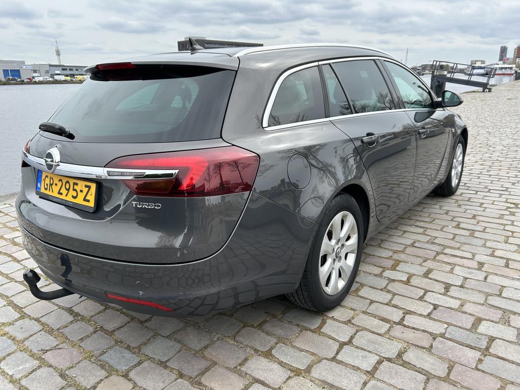 Opel Insignia Sports Tourer 1.6 T Cosmo 95.000 km! automaat, Gebruikt, 4 cilinders, Leder en Stof, 170 pk