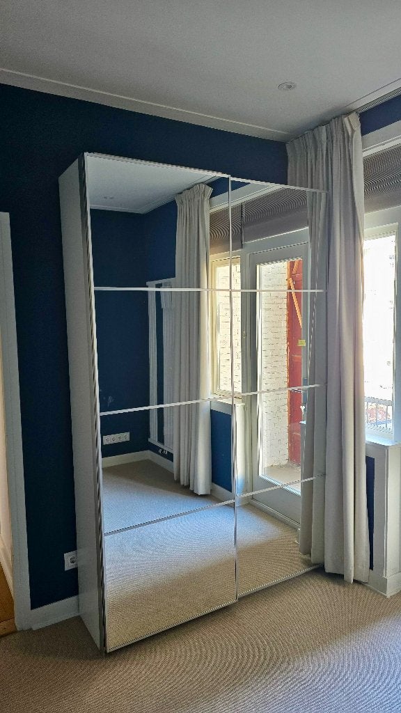 Ikea PAX kast met schuifdeuren van spiegelglas