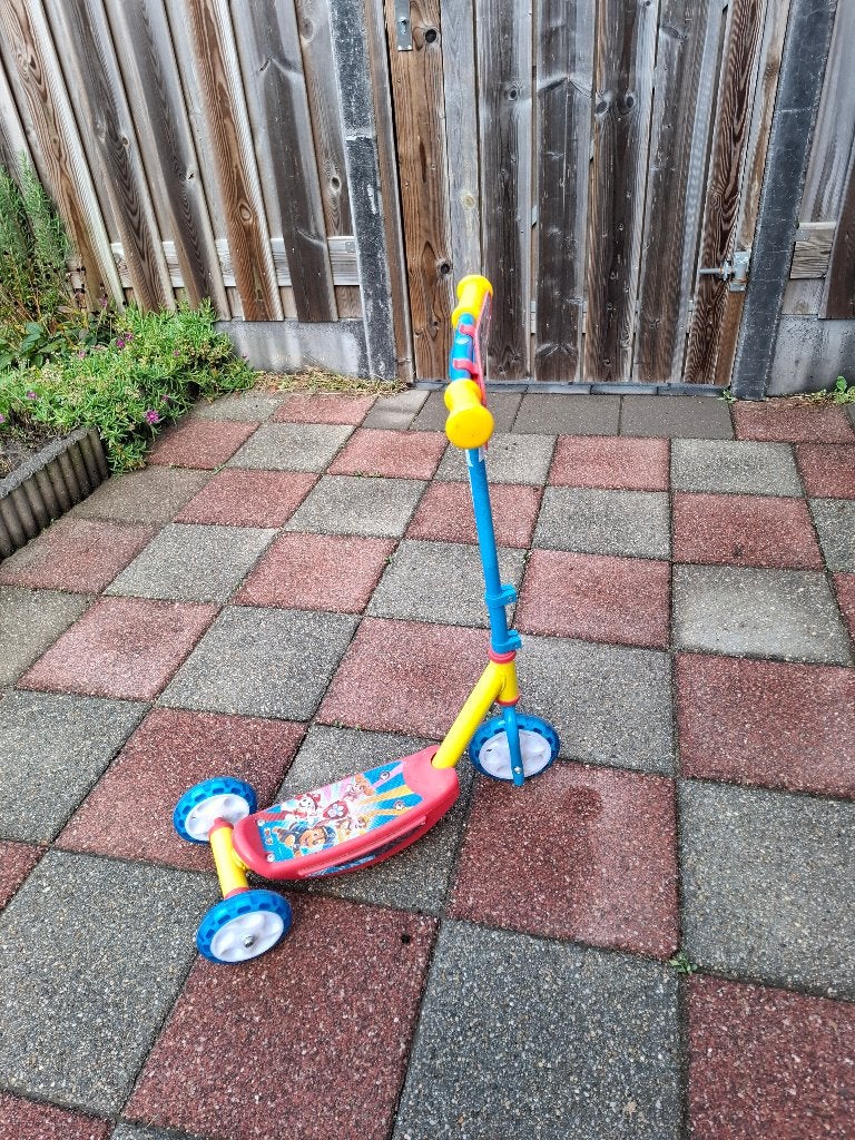 Kinderstep met drie wielen (Paw Patrol)., Fietsen en Brommers, Ophalen, Gebruikt, Gewone step