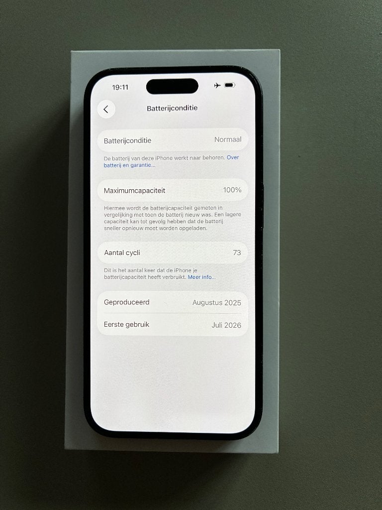 Foto 5 van Apple iPhone 16 256GB met nieuwe originele batterij (100%)