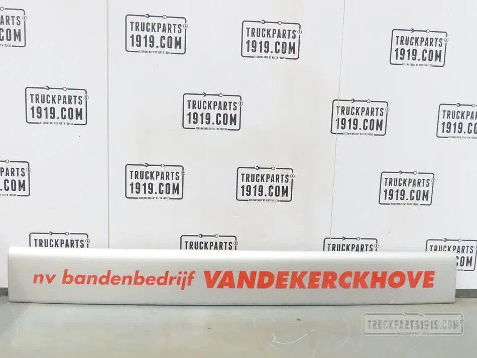 DAF 1400005 Afdekplaat grill DAF XF95, Ophalen, Gebruikt, DAF, Carrosserie en Plaatwerk