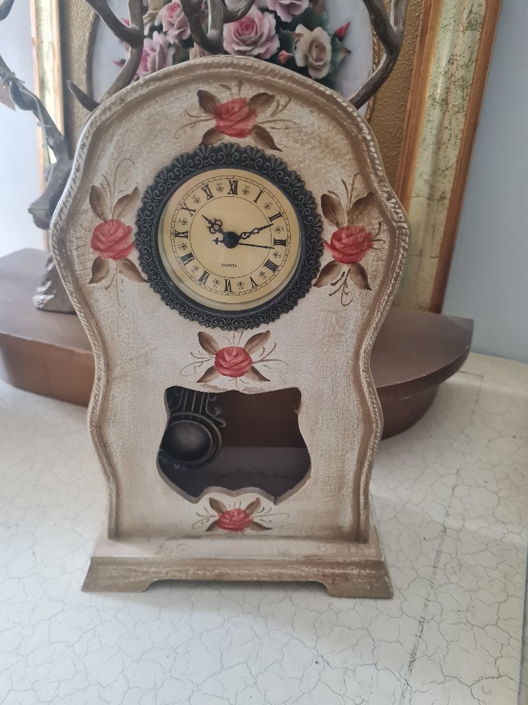 Schouwklokje hout met metaal