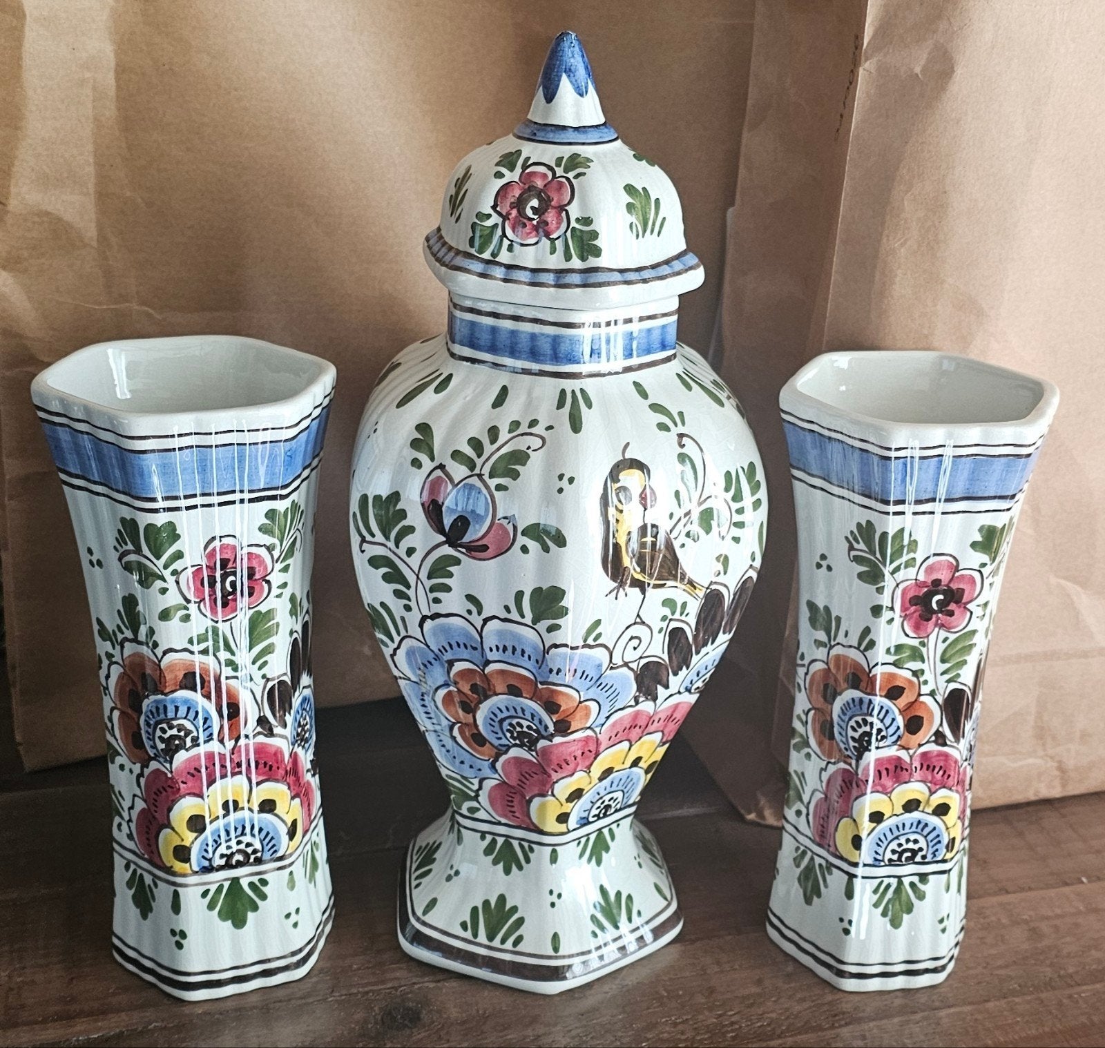 Prachtig Delfts Holland Handbeschilderd Vaas Set, Ophalen