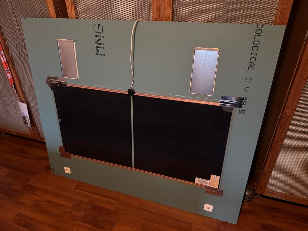 Spiegel met verwarming 230V 127x104 cm (randen verweerd), Ophalen of Verzenden, Gebruikt, Rechthoekig, Minder dan 100 cm