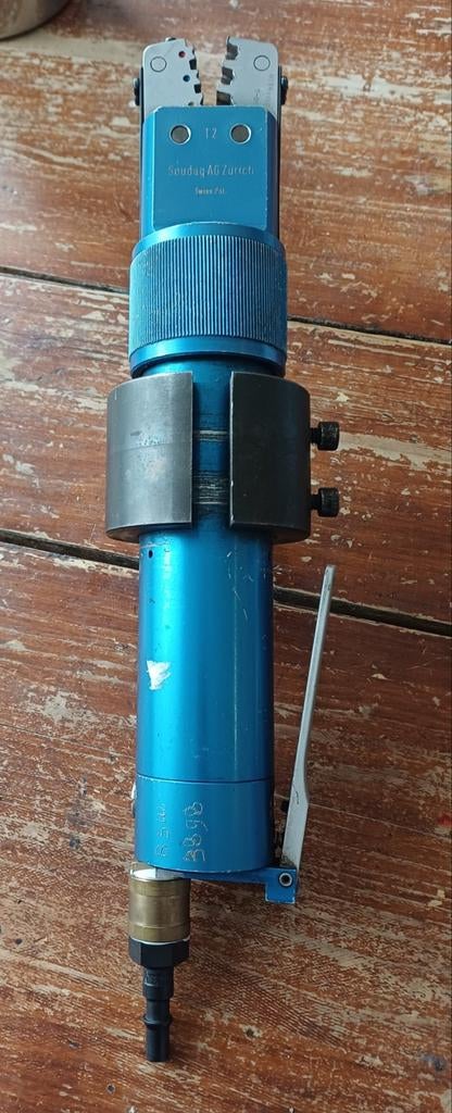 Pneumatisch Krimpgereedschap, Ophalen of Verzenden, Zo goed als nieuw
