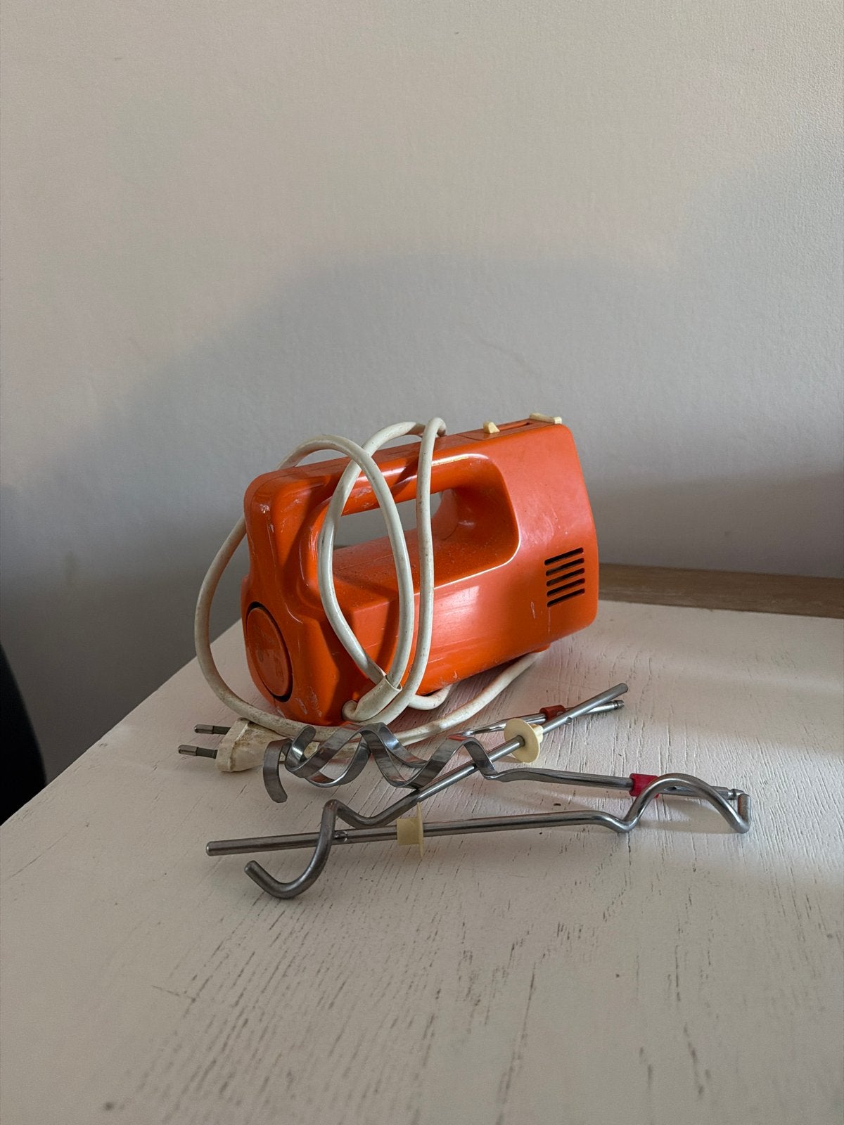 Vintage Kalorik handmixer - Oranje, Minder dan 1 liter, Ophalen, Gebruikt, 3 snelheden of meer