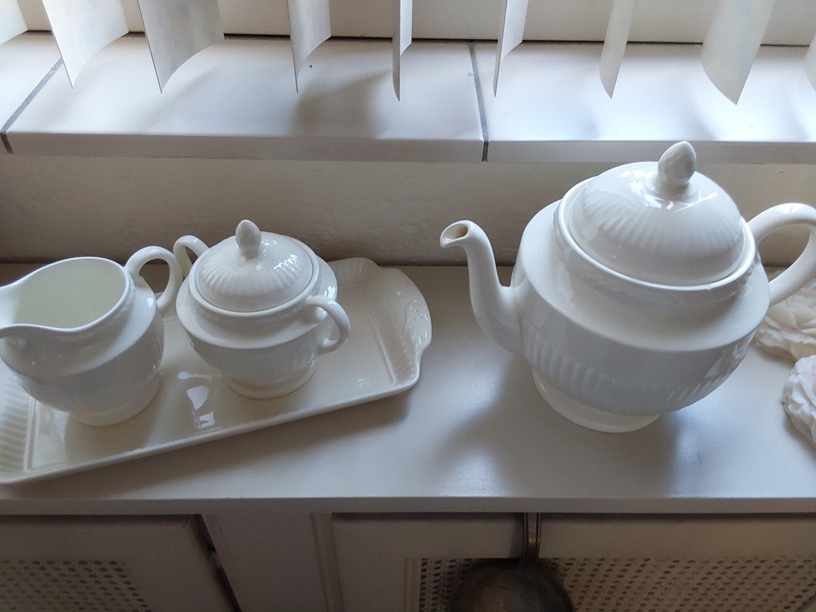 servies Edme, theepot en roomstel, Ophalen of Verzenden, Nieuw, Aardewerk, Overige typen