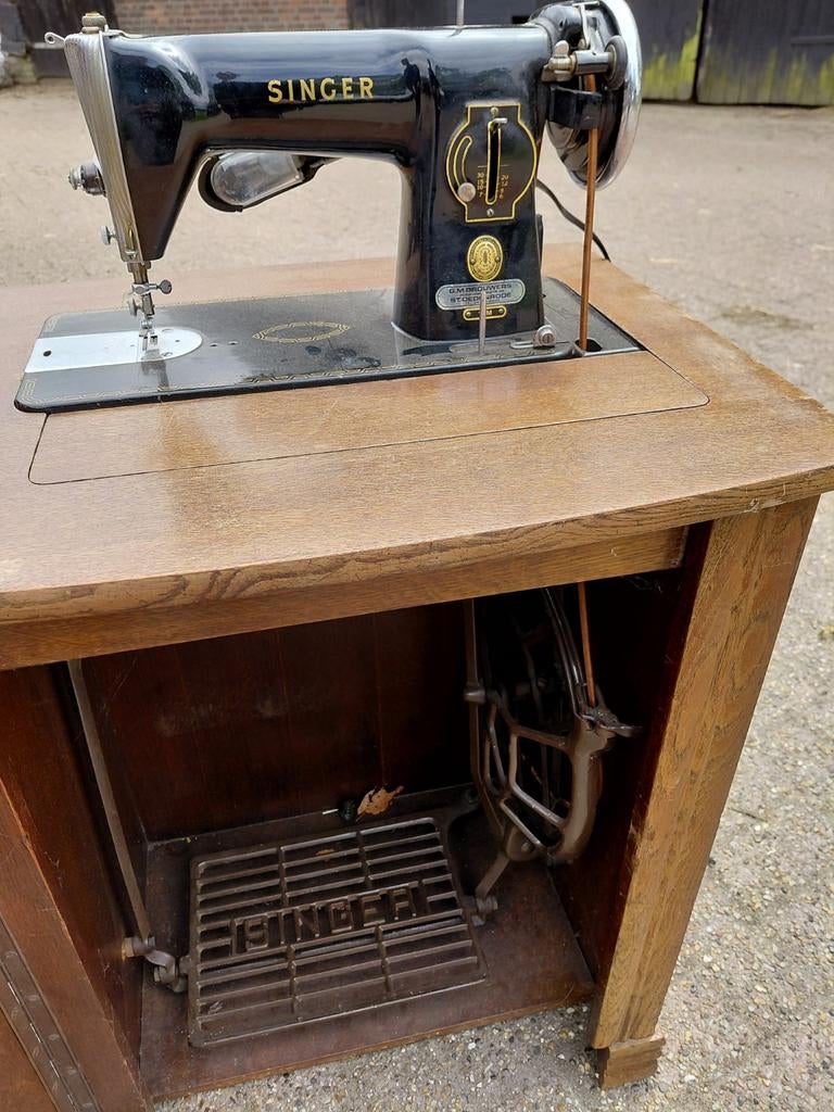 Antieke Singer trap naaimachine, Antiek en Kunst, Antiek | Naaimachines, Ophalen
