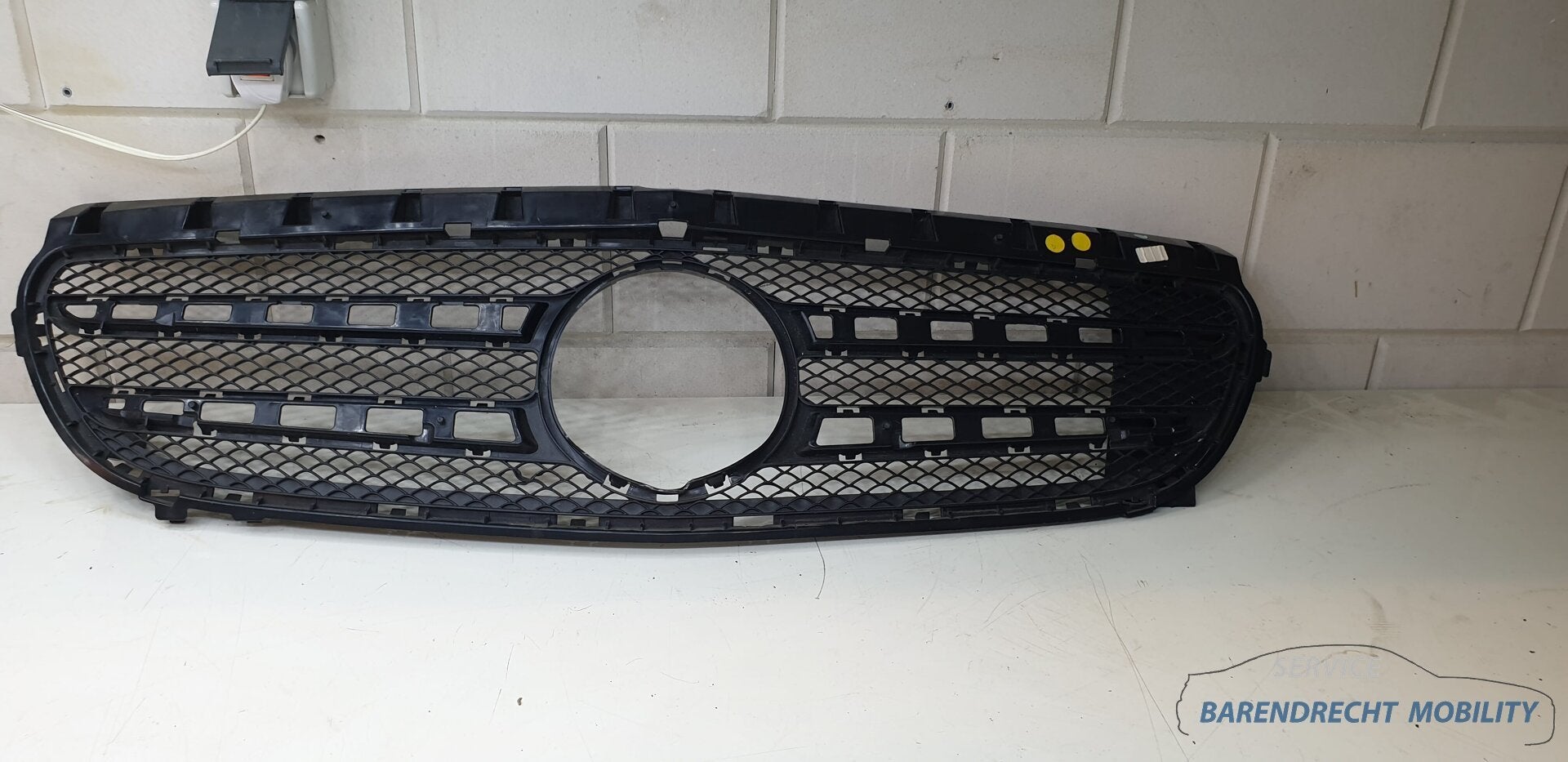 Radiateur grille Mercedes B klasse W246 A2468880538 grill zw, Auto-onderdelen, Gebruikt, Mercedes-Benz AG, Mercedes-Benz, Ophalen of Verzenden