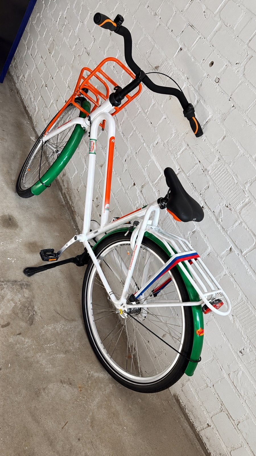 Postcode Loterij-fiets wit/groen/oranje – nooit gebruikt!, Ophalen, Terugtraprem, Aluminium, Zo goed als nieuw