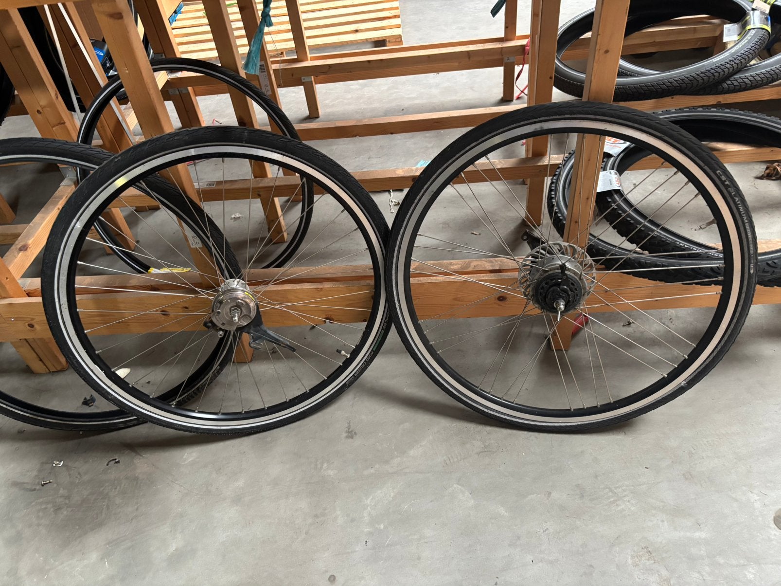 Voor en acterwiel Shimano, Ophalen, Zo goed als nieuw, Wiel