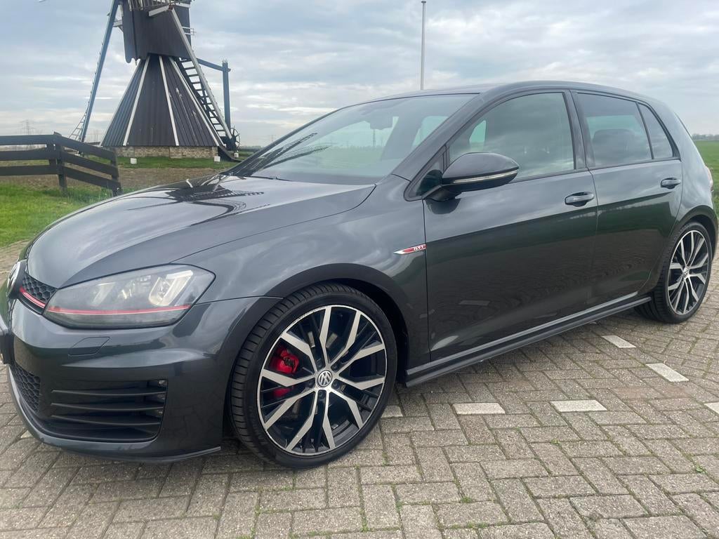 Volkswagen Golf 2.0 TSI 162KW 5D DSG 2014 Grijs, Auto's, Volkswagen, 4 cilinders, 1984 cc, Origineel Nederlands, Bedrijf