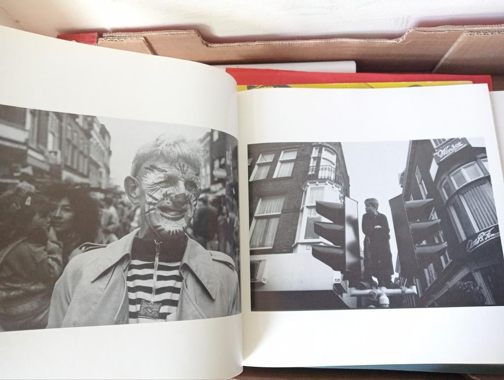 Zottigheid - 3 Oktober in Leiden (gesigneerd), Ophalen of Verzenden, Zo goed als nieuw, Fotografie algemeen