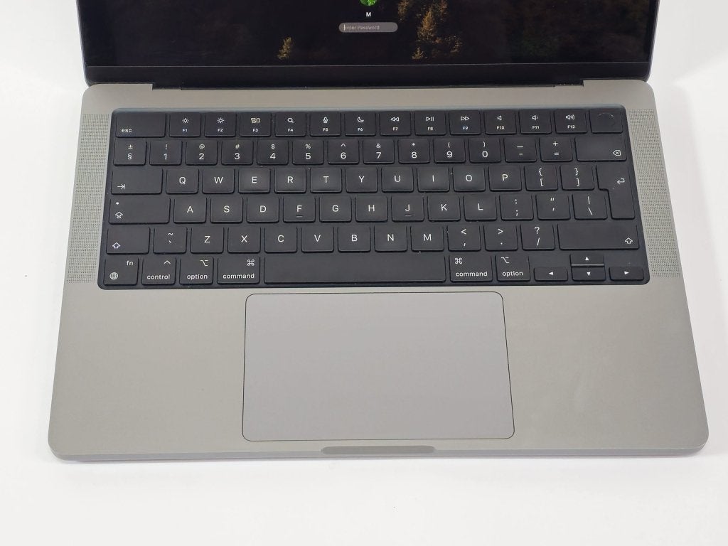 Apple Macbook Pro 2021 - M1 Pro - 14 inch - 92% | 2dehands, Apple Distribution International, Contactus.ie@euro.apple.com, Hollyhill Industrial Estate 23, YK84 Cor, Ierland