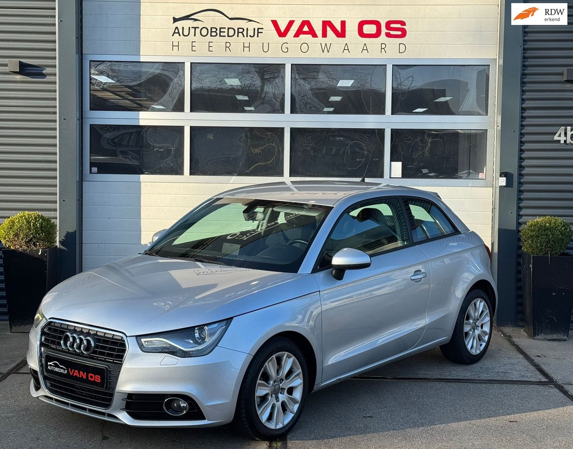 Audi A1 1.4 TFSI Attraction l Automaat l l Climate controle, Auto's, Euro 5, 4 cilinders, 4 stoelen, 1100 kg