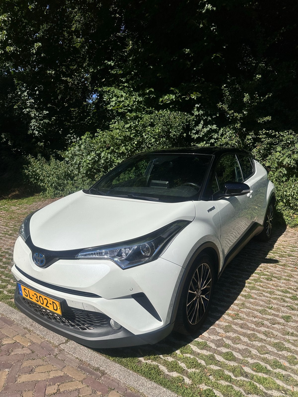 Toyota C-HR 1.8 Hybrid 122pk CVT 2018 Wit, 725 kg, 4 cilinders, Wit, 75 €/maand