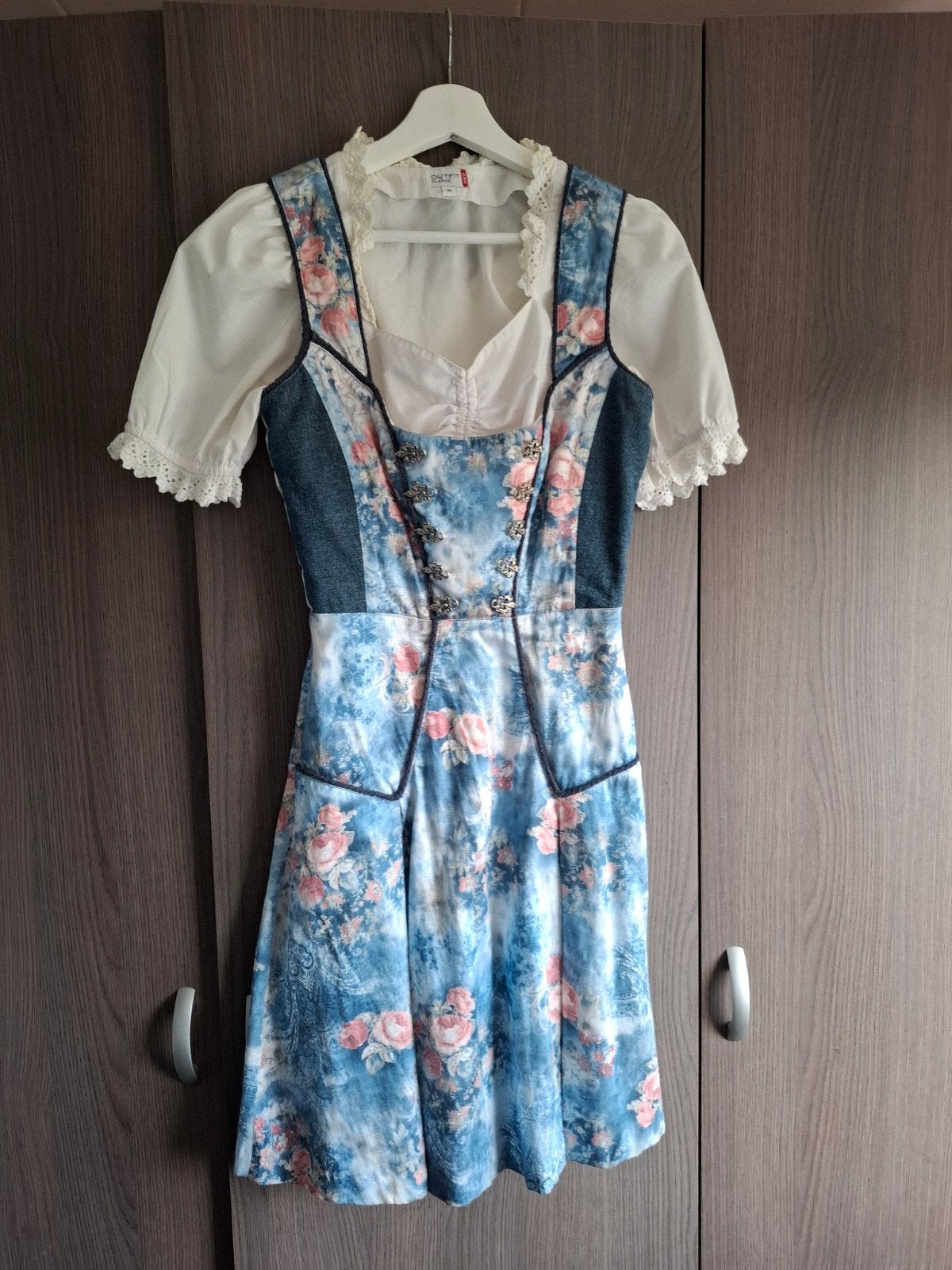 Dirndl jurk met bloemenprint en witte blouse maat 36, Ophalen, NKD OUTFIT CLASSIC, Maat 36 (S), Overige thema's