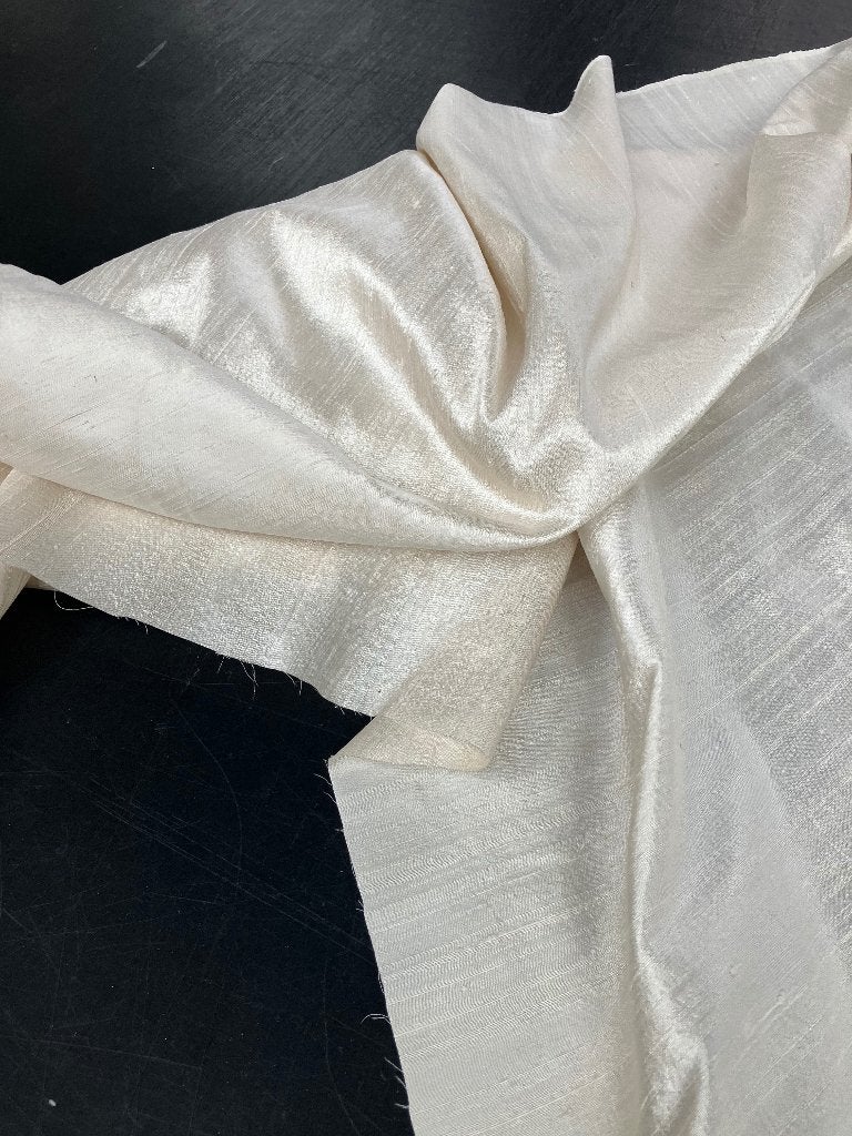grote coupon doupionzijde ivoorkleur, Overige kleuren, Verzenden, 120 cm of meer, Satijn of Zijde