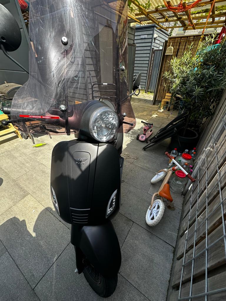 Mooie scooter, bouwjaar 2019 met slechts 700km, Ophalen, Zo goed als nieuw