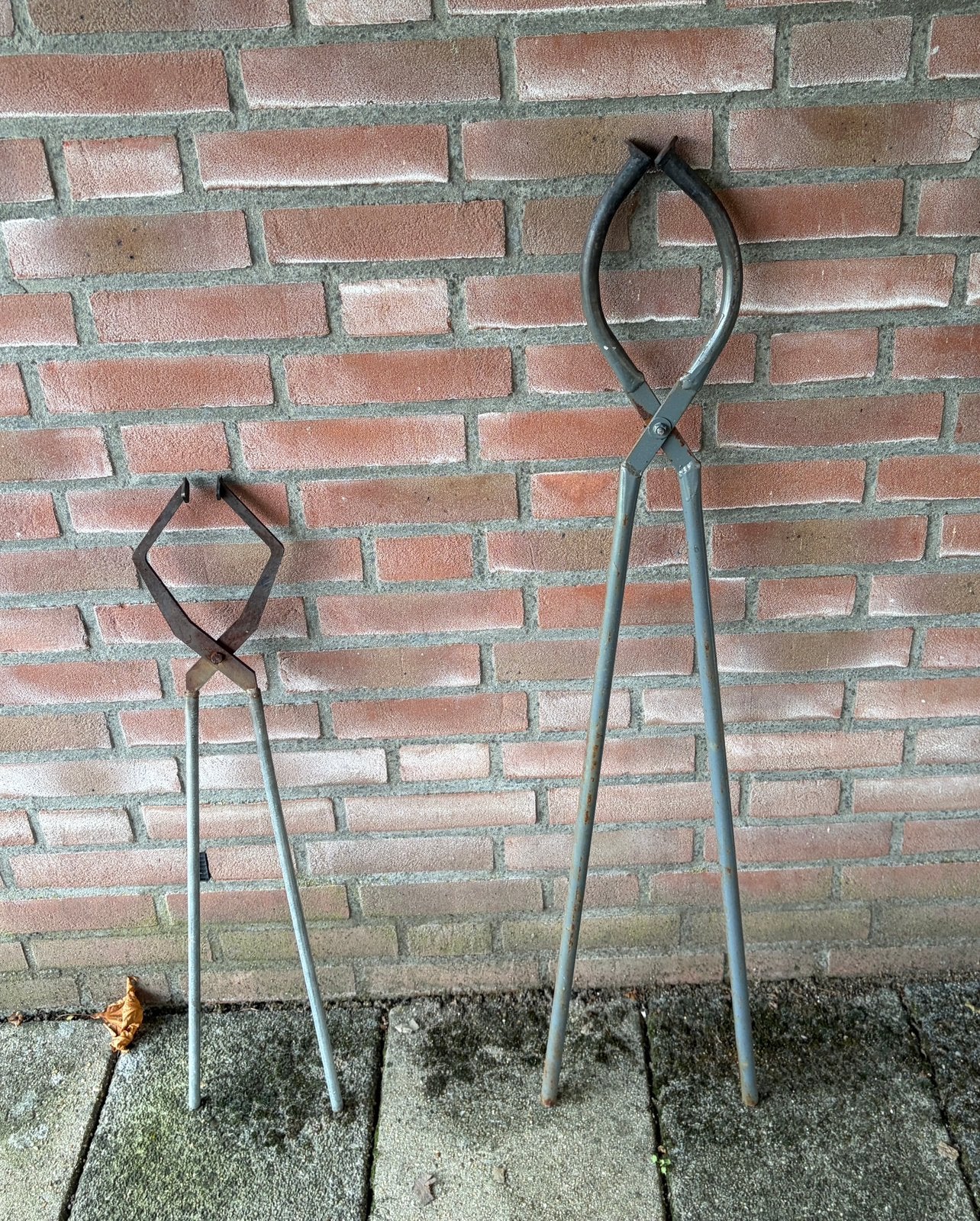Twee Raku tangen, Ophalen, Gebruikt