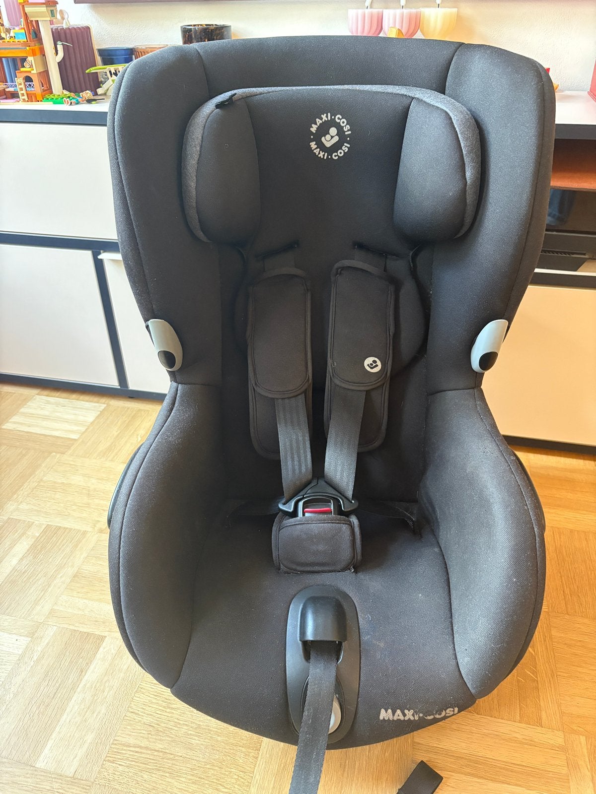 Maxi Cosi Axiss - draaibaar, Ophalen, Autogordel, 9 t/m 18 kg, Slaapstand