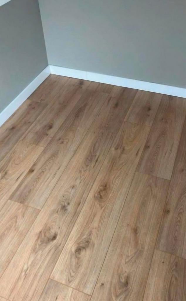 Foto 8 van Eiken/grenen vloerdelen +10% najaarkorting!