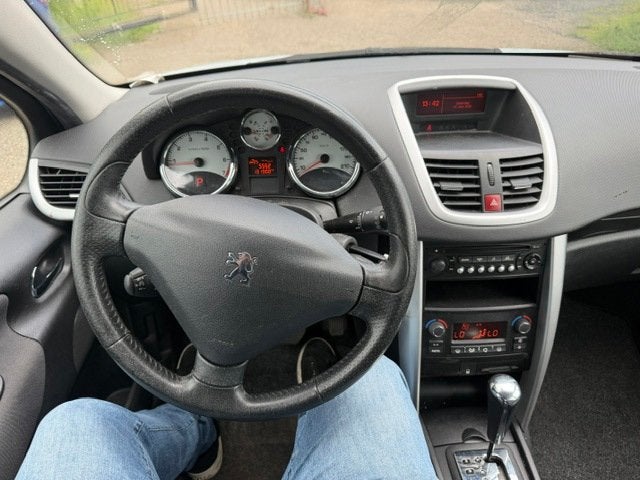 Peugeot 207 1.6 VTi XS Automaat Parkeersensor Airco 2eigenar, Auto's, 15 km/l, Gebruikt, 4 cilinders, Blauw