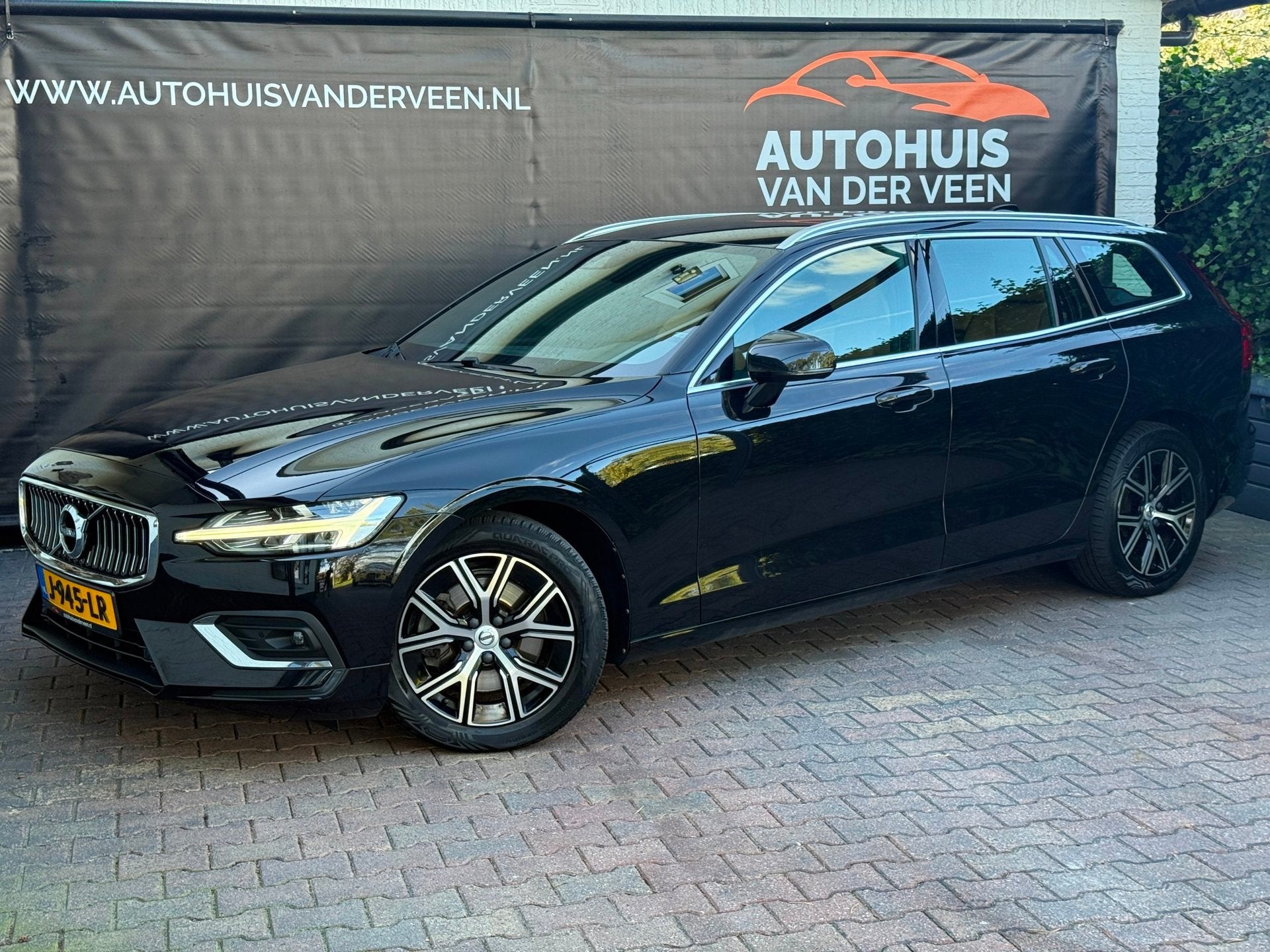 Volvo V60 2.0 T4 R-Design Inscription, ACC/Leer/Memory/PDC/E, Auto's, Dealer onderhouden, 15 km/l, Euro 6, 1969 cc