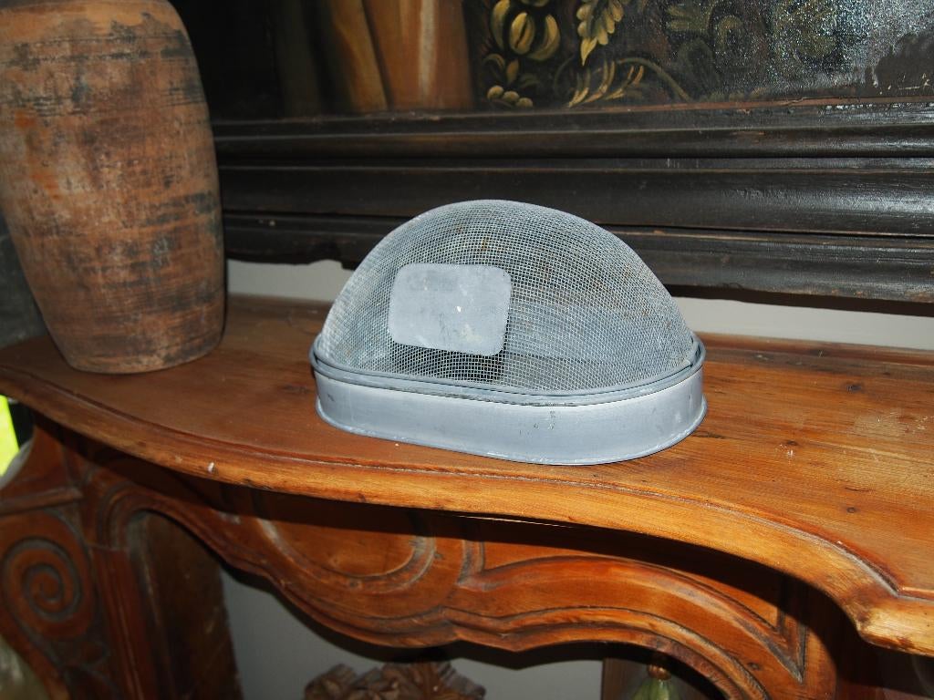 Kleine metalen decoratie stolp, Huis en Inrichting, Woonaccessoires | Stolpen, Ophalen of Verzenden, Gebruikt