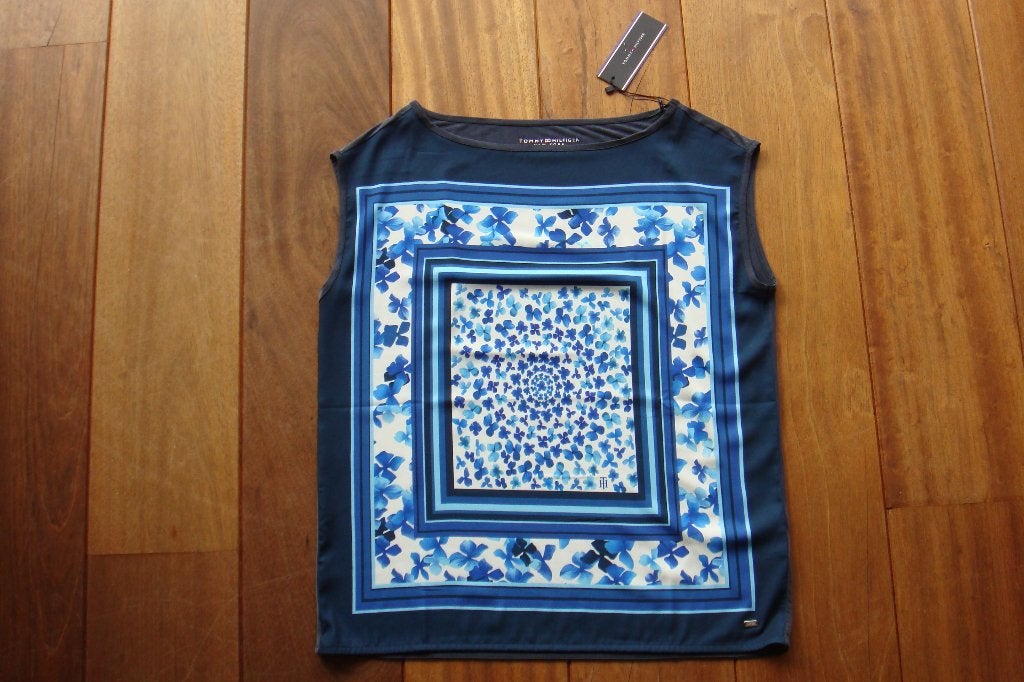 Tommy Hilfiger luxe top / shirt maat XS NIEUW €22,95, Blauw, Nieuw, Ophalen of Verzenden, Korte mouw