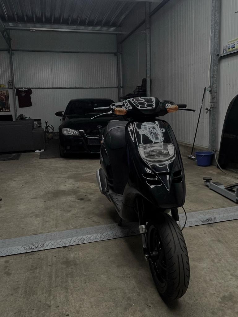 Typhoon 125cc 2t - A1, Ottopunto remklauw, Fietsen en Brommers, Scooters | Piaggio, Ophalen, Gebruikt