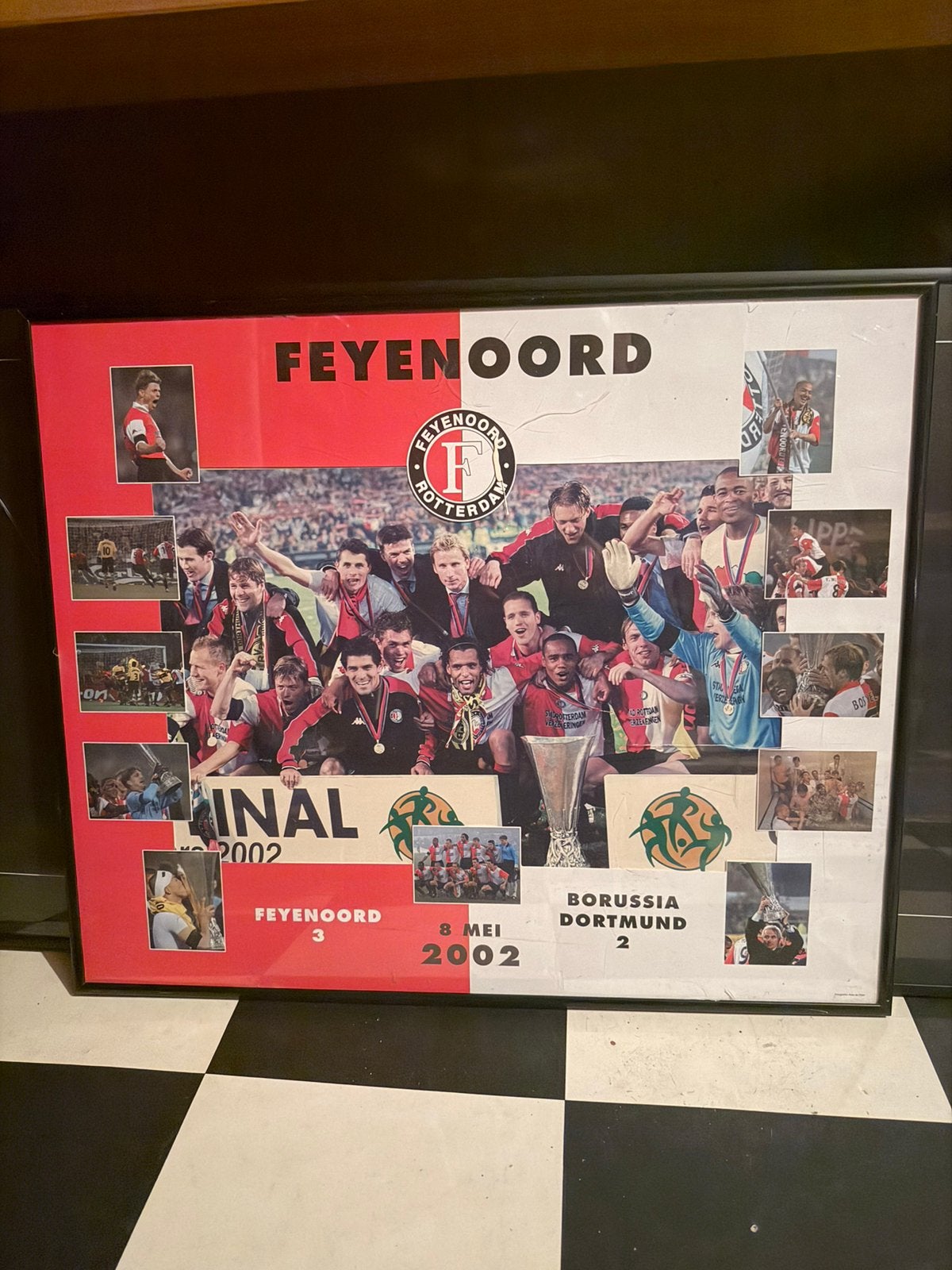 Feyenoord Dortmund finale 2002 ingelijste poster, Ophalen of Verzenden, Zo goed als nieuw, Feyenoord, Poster, Plaatje of Sticker