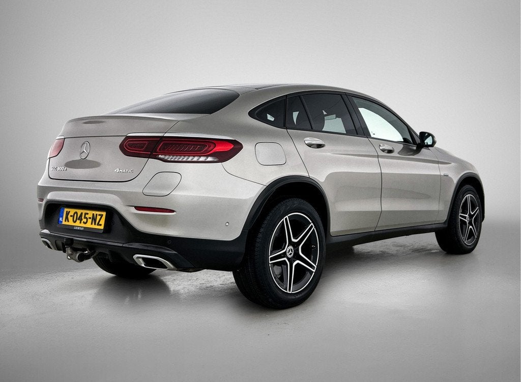Mercedes-Benz GLC Coupé 300 e 4MATIC Business Solution AMG, Auto's, Mercedes-Benz, Automaat, Gebruikt, 4 cilinders, 320 pk