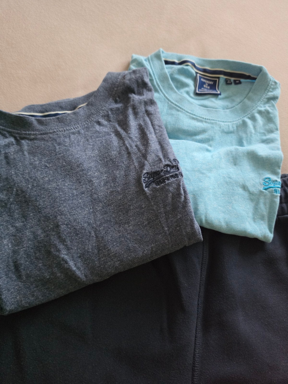 Superdry T-shirts en korte broek (maat M), Ophalen of Verzenden