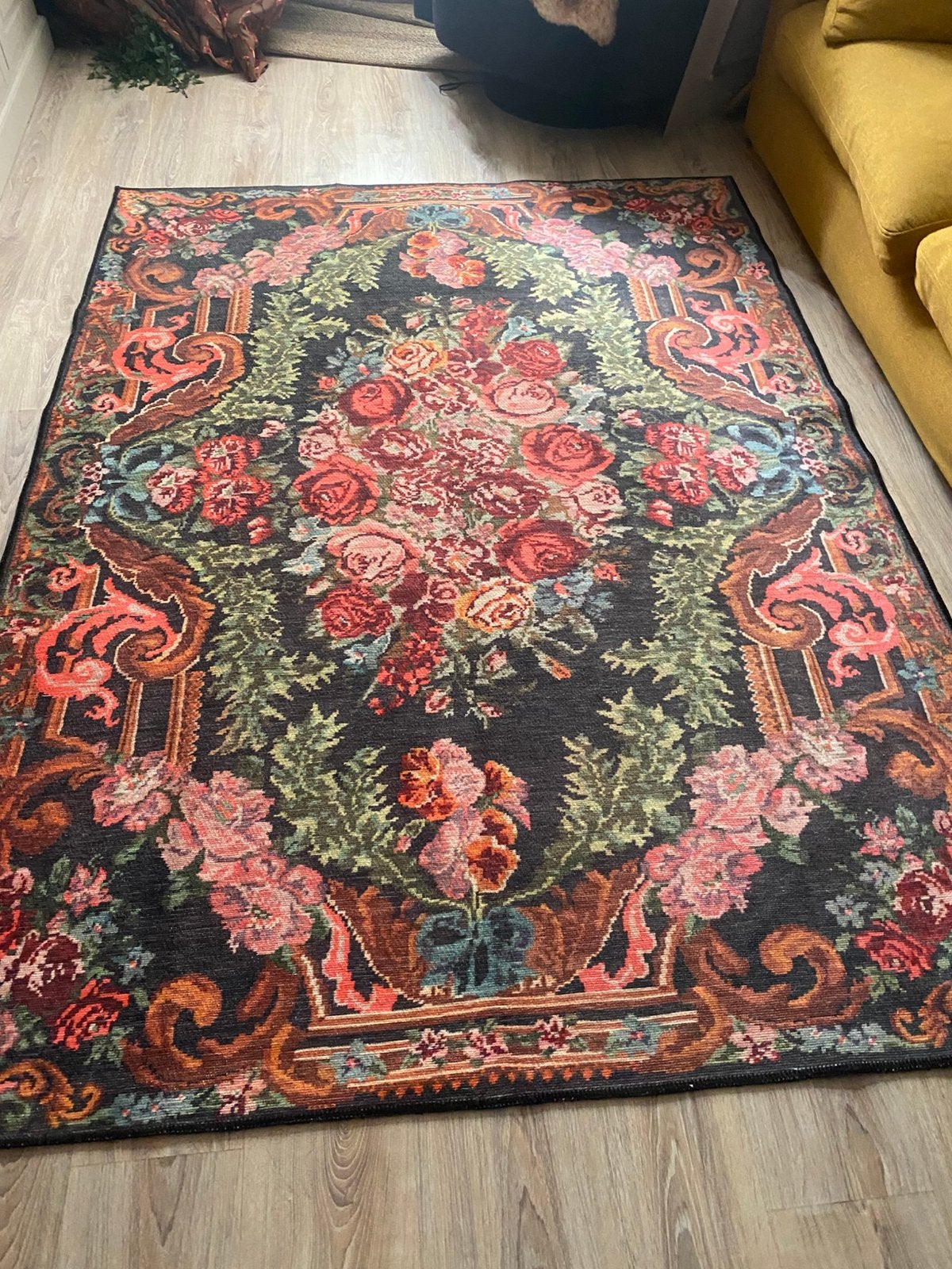 ‘Fraai’ kleed vloerkleed bijna nieuw 100 euro!, Ophalen, Zo goed als nieuw, Rechthoekig, 200 cm of meer