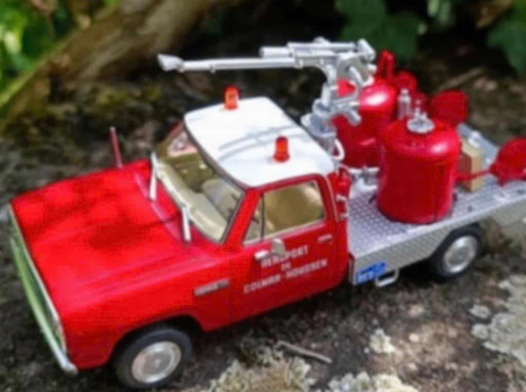 Dodge W200 VIMP Biro schuimblusser Brandweer SCHAAL 1/43 64, Hobby en Vrije tijd, Verzenden, Nieuw, Auto, Overige merken