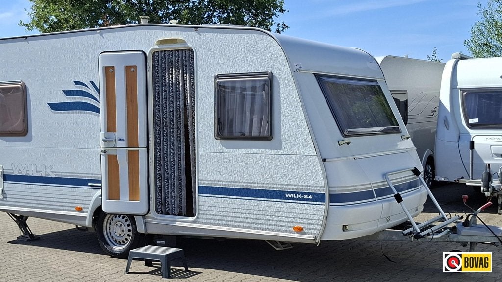 Wilk S4 450 HTD FRANS BED-VOORTENT-MOVER., Caravans en Kamperen, Caravans, Rondzit, Overige typen, Bedrijf, 4 tot 5 meter