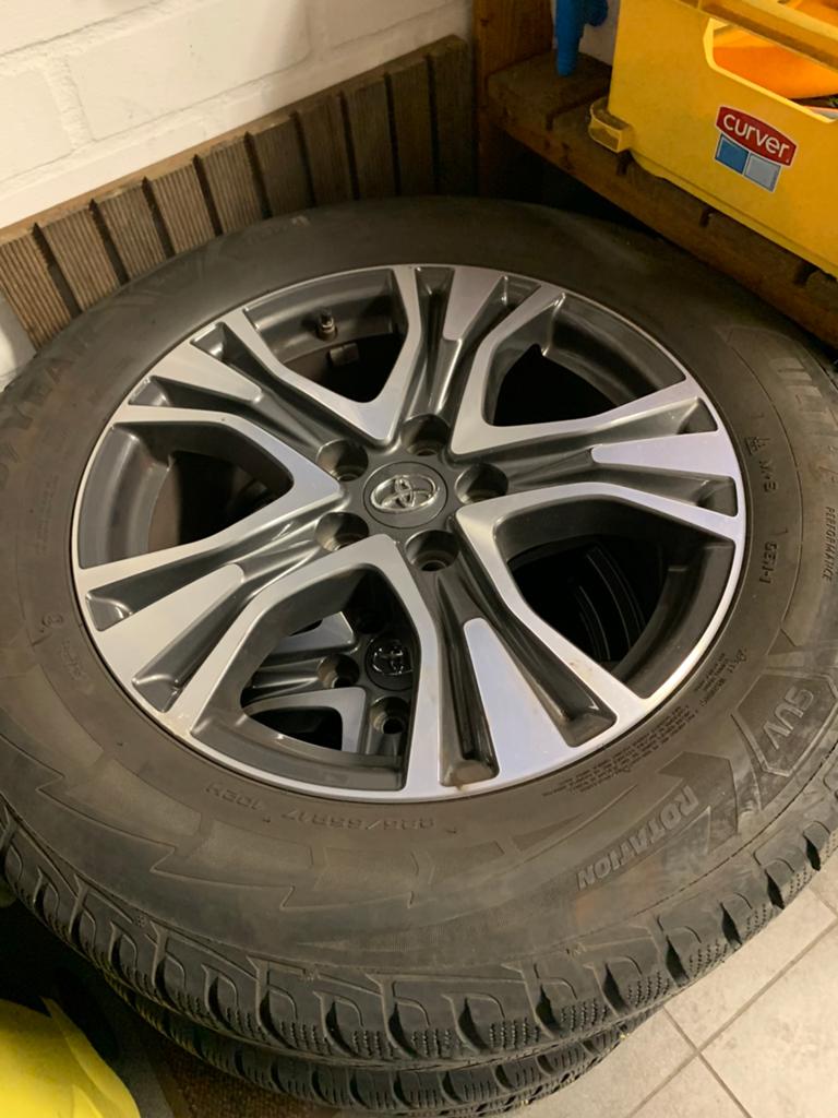 17” Toyota RAV4 velgen (vanaf 2019) + Winterbanden TPMS, Auto-onderdelen, Banden en Velgen, 17 inch, 225 mm, Winterbanden, Ophalen of Verzenden
