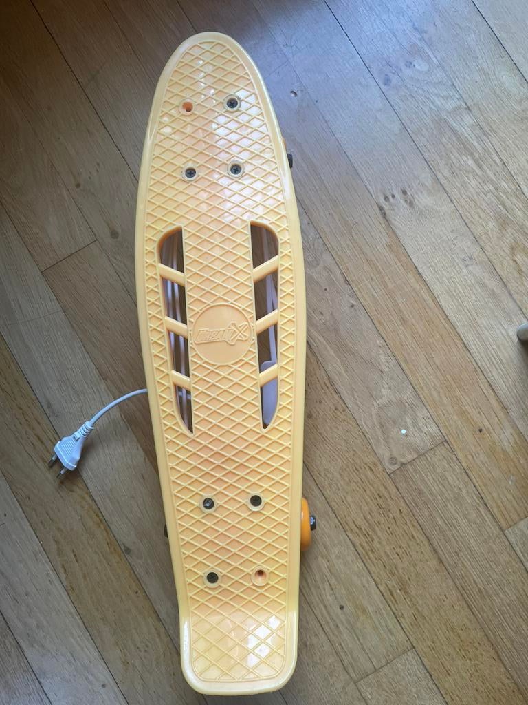 Skate board lamp, Ophalen of Verzenden, Zo goed als nieuw, Minder dan 50 cm