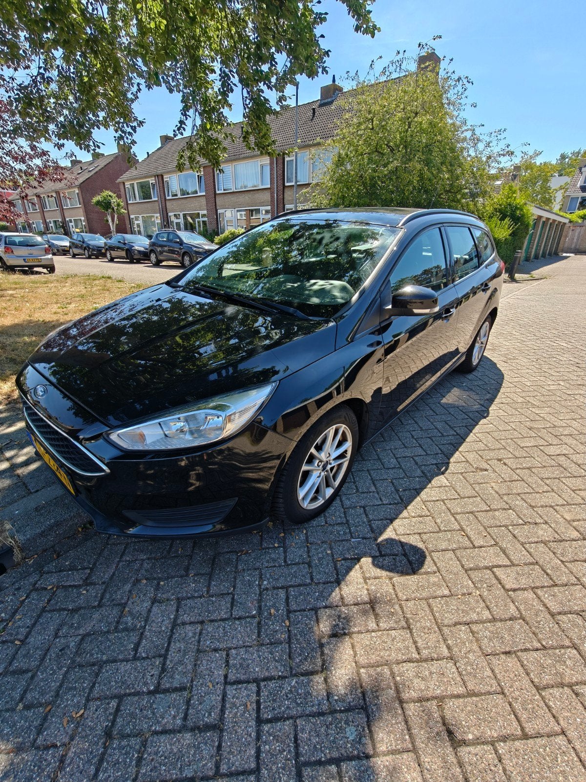 Ford Focus Wagon 2015 (Vers APK/Riem) - Defecte cilinderkop, Auto's, Ford, 100 pk, Zwart, Origineel Nederlands, Handgeschakeld