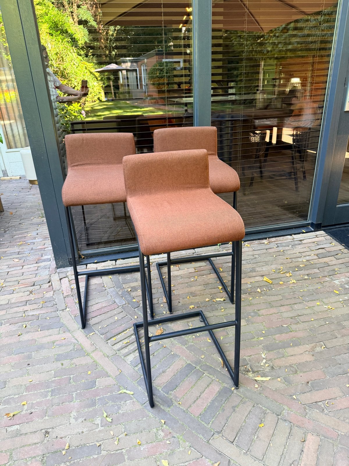 Set van 3 moderne barkrukken – zo goed als nieuw, Huis en Inrichting, Barkrukken, Ophalen, Met voetsteun, Zo goed als nieuw, 90 cm of meer