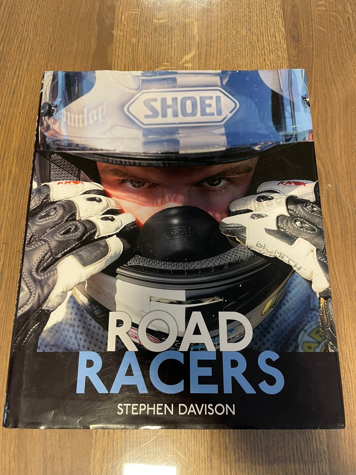 Roadracing iom tt ulstergp southern100 NW200 isle of man, Boeken, Motoren, Ophalen of Verzenden, Gelezen